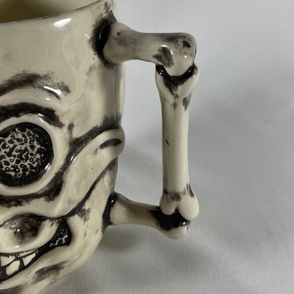 HALLOWEEN “3D” HANDMADE, SCARY, SKELETON HEAD MUG - Picture 4 of 6